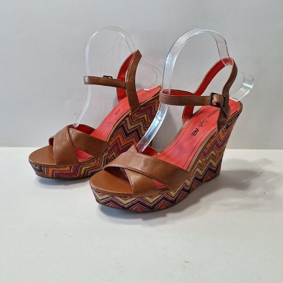 American Eagle Outfitters Tan Bohemian Hippie 70's Chevron Print Platforms Sz. 8 - Picture 5 of 11